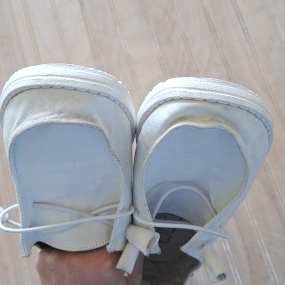 Hey Dude Chambray White Wendy Comfort Lightweight Causal Canvas Slip On - Picture 5 of 10